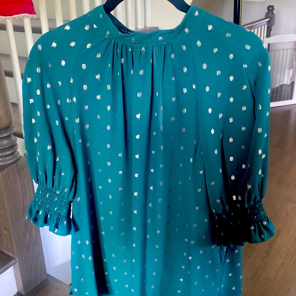 Ted Baker short sleeve green blouse with metallic accents, size 4